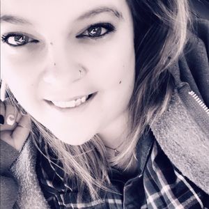 Meet your Posher, Stefanie